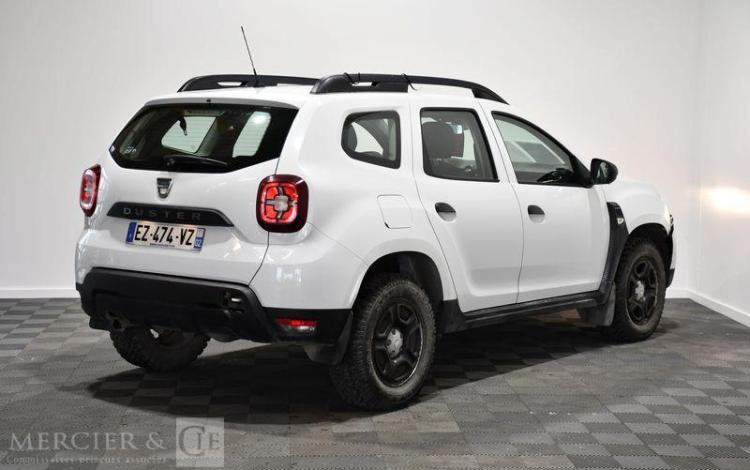 DACIA DUSTER 1,5 DCI 110 ESSENTIEL 4X4 BLANC EZ-474-VZ