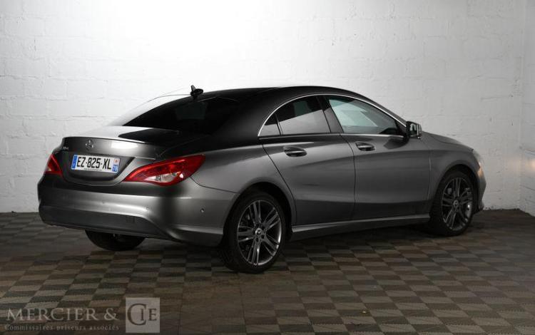 MERCEDES CLA 180 D INSPIRATION GRIS EZ-825-XL