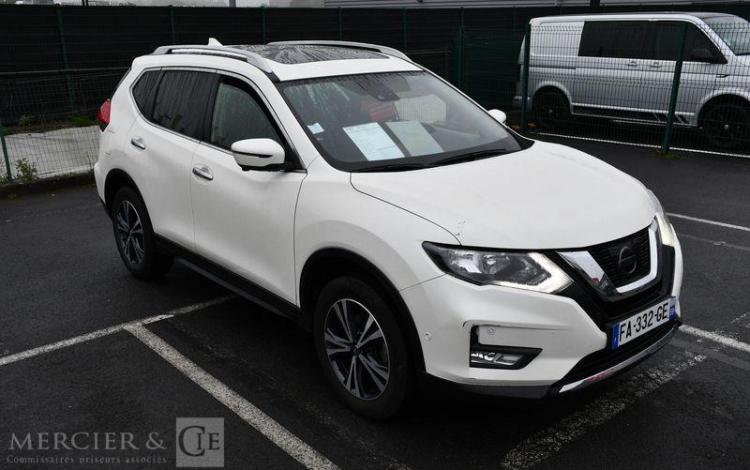 NISSAN X-TRAIL BLANC FA-332-GE