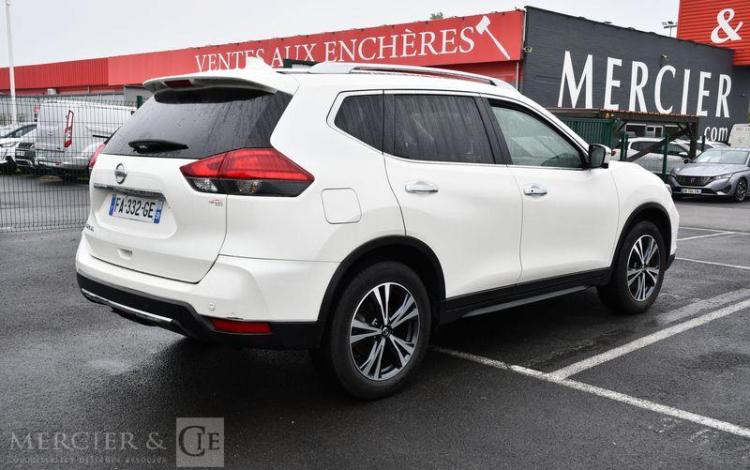 NISSAN X-TRAIL BLANC FA-332-GE