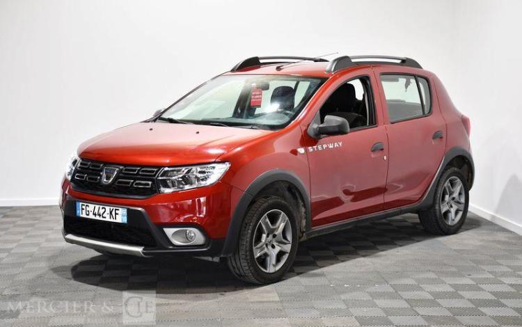 DACIA SANDERO STEPWAY TCE 90 ROUGE FG-442-KF