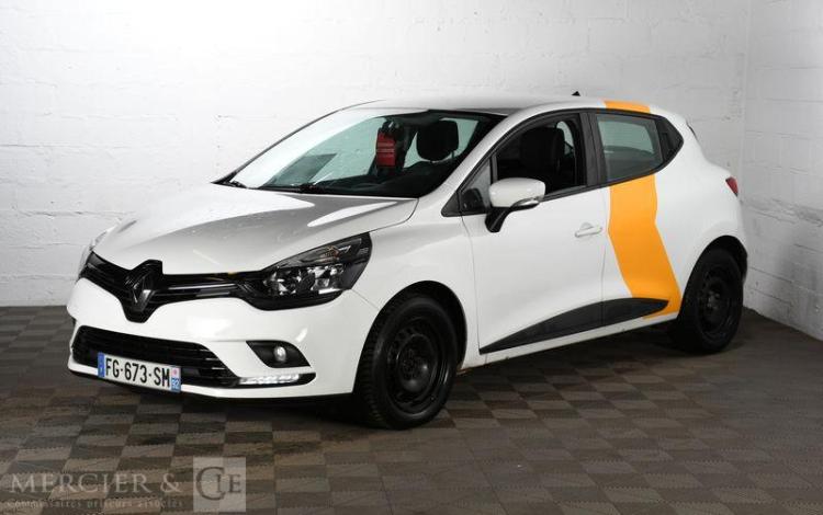 RENAULT CLIO STE AIR MEDIANAV DCI 90 BLANC FG-673-SM