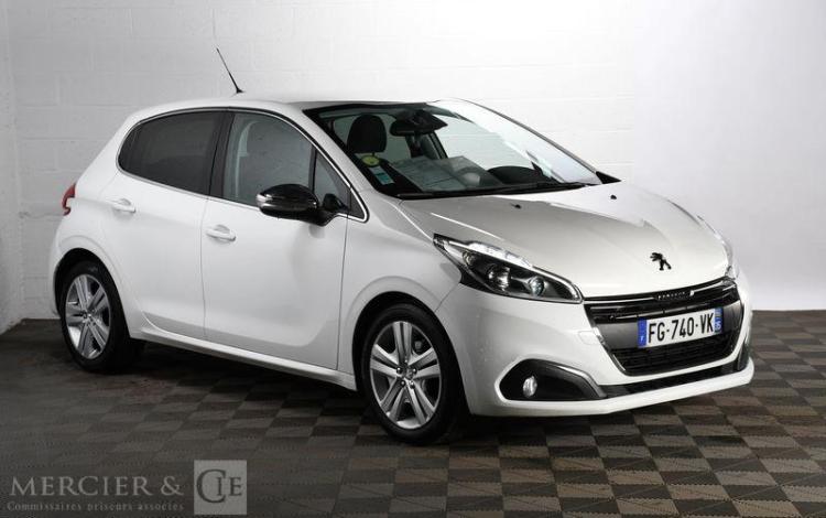 PEUGEOT 208 BLANC FG-740-VK