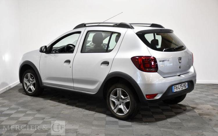 DACIA SANDERO URBAN STEPWAY BERLINE SCE 75 GRIS FH-415-HQ