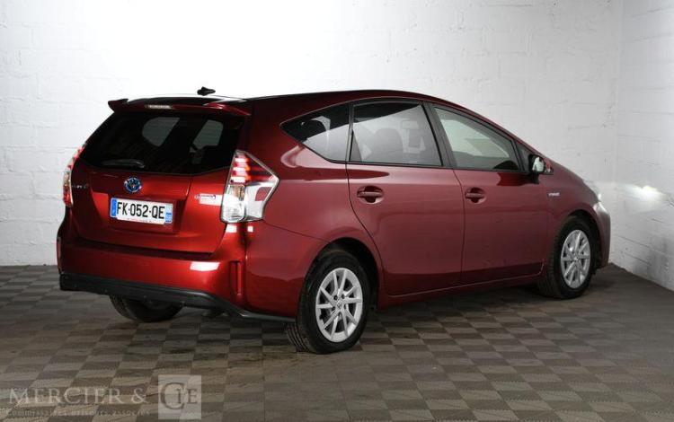 TOYOTA PRIUS + 136H DYNAMIC ROUGE FK-052-QE