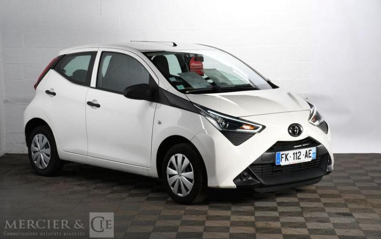 TOYOTA AYGO 1,0 VVT-i X 5P BLANC FK-112-AE