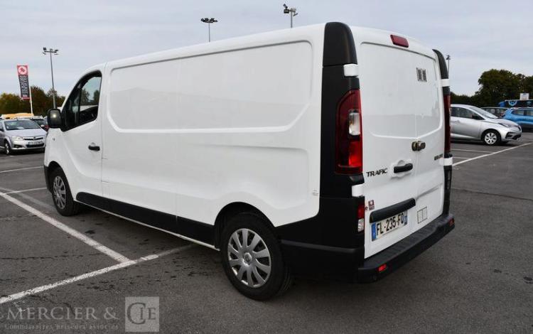 RENAULT TRAFIC FG GCF L2H1 1300 DCI 120 BLANC FL-235-FQ