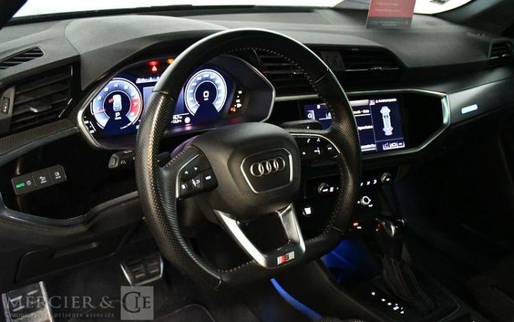 AUDI NEW Q3 NOIR FM-584-VG