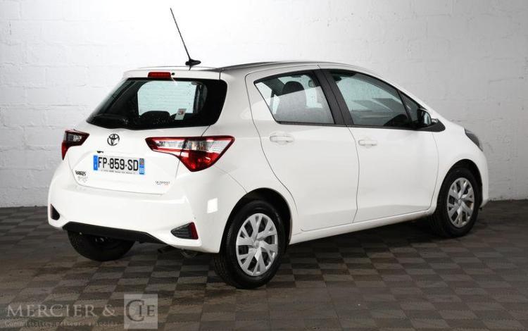 TOYOTA YARIS BLANC FP-859-SD