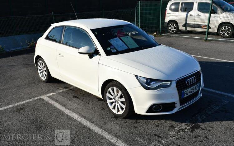 AUDI A1 1,4 TFSI 122 AMBITION BLANC FQ-423-KP