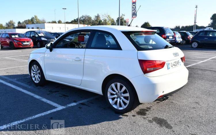 AUDI A1 1,4 TFSI 122 AMBITION BLANC FQ-423-KP