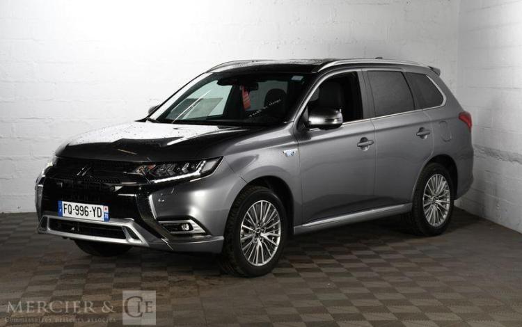 MITSUBISHI OUTLANDER 2,4 PHEV TWIN MOTOR 4WD INSTYLE GRIS FQ-996-YD