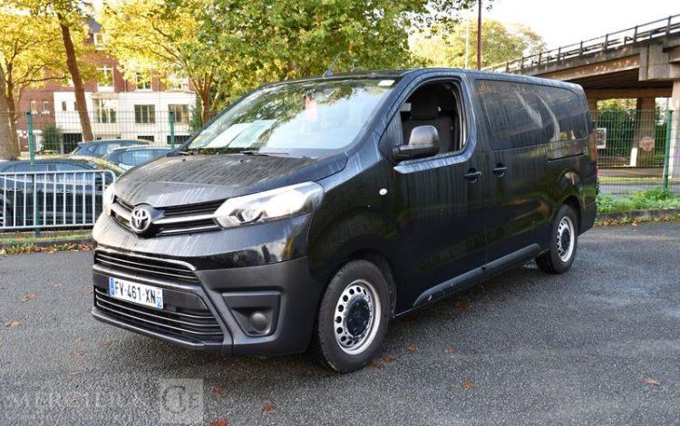 TOYOTA PROACE COMBI NOIR FV-461-XN