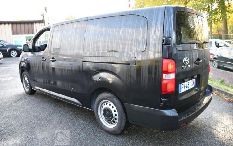 TOYOTA PROACE COMBI NOIR FV-461-XN