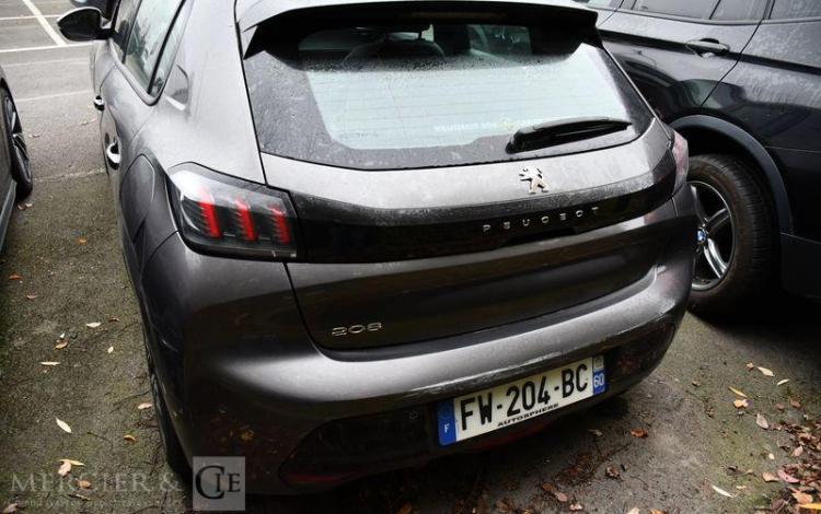 PEUGEOT 208 A,E ALLURE BLUEHDI GRIS FW-204-BC