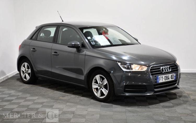 AUDI A1 SPORTBACK 1,6 TDI 115 AMBIENTE GRIS FY-084-AD