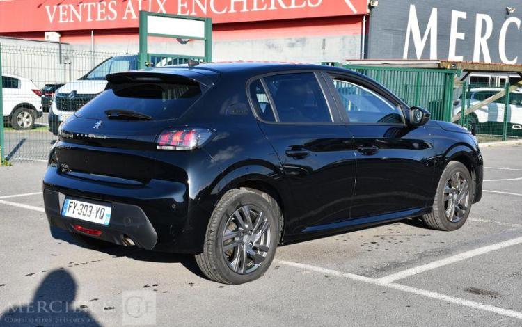 PEUGEOT 208 STYLE PURE TECH 75 S&S NOIR FY-303-YQ