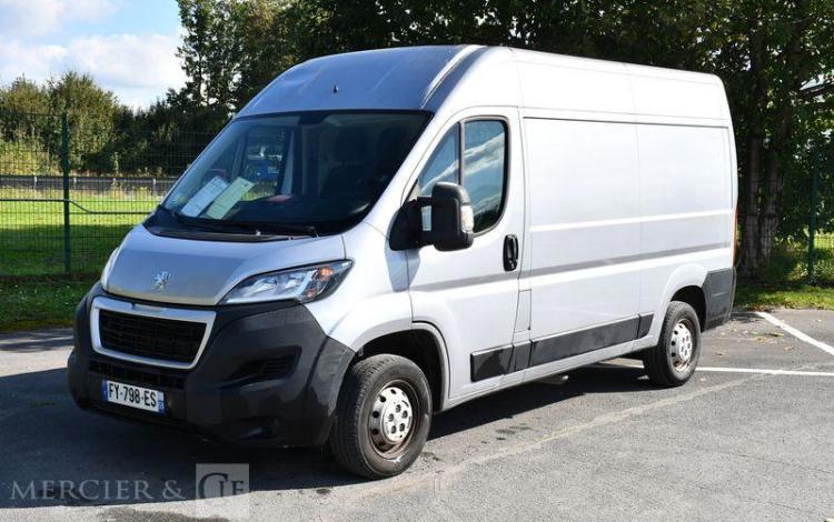 PEUGEOT BOXER 330 L2H2 BLUEHDI 140CH S&S GRIS FY-798-ES