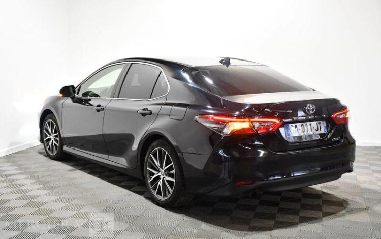 TOYOTA CAMRY NOIR GA-011-JT