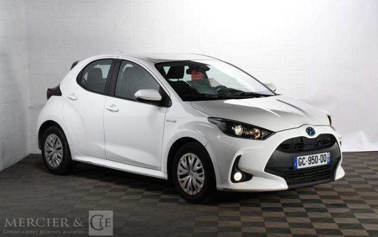 TOYOTA YARIS A,E BLANC GC-950-DQ