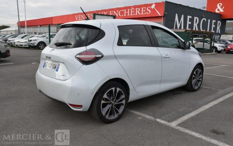 RENAULT ZOE E-TECH 100% TECHNO R135 BLANC GG-002-GW