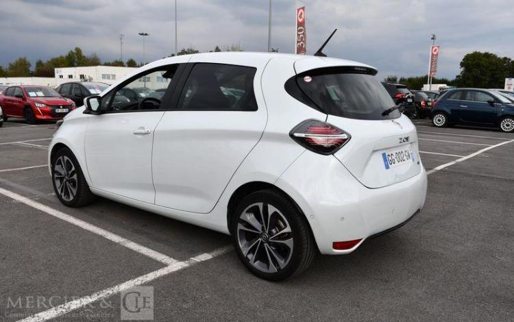 RENAULT ZOE E-TECH 100% TECHNO R135 BLANC GG-002-GW