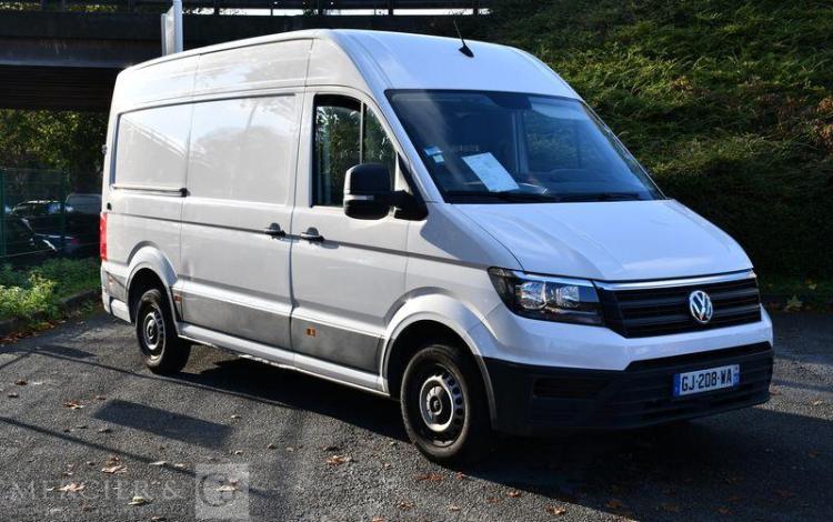 VOLKSWAGEN CRAFTER BLANC GJ-208-WA