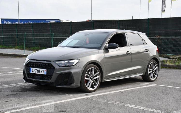 AUDI A1 SPORTBACK 40 TFSI 2,0 207CH GRIS GJ-748-ZY