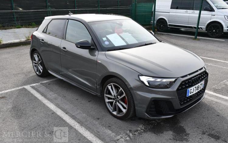 AUDI A1 SPORTBACK 40 TFSI 2,0 207CH GRIS GJ-748-ZY