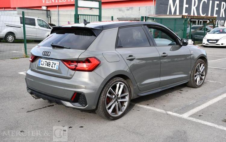 AUDI A1 SPORTBACK 40 TFSI 2,0 207CH GRIS GJ-748-ZY