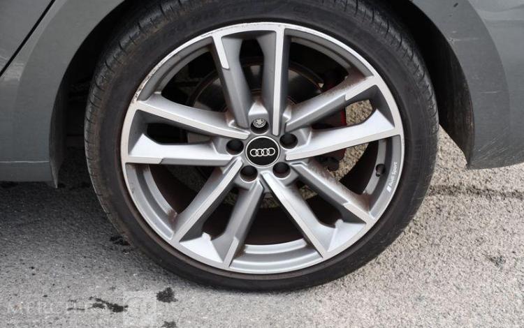 AUDI A1 SPORTBACK 40 TFSI 2,0 207CH GRIS GJ-748-ZY