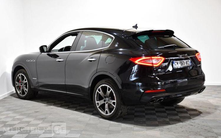 MASERATI LEVANTE 3,0 V6 349CH NOIR GK-061-KC