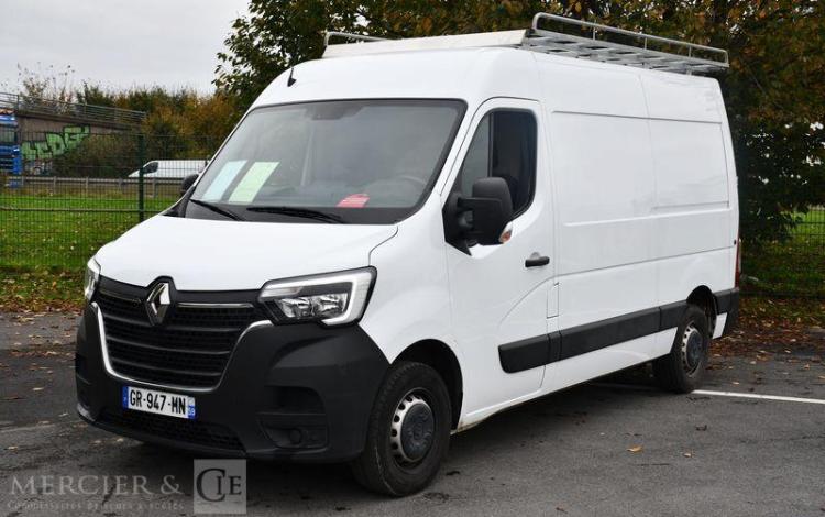 RENAULT MASTER F3300 L2H2 BLUE DCI 135 CONFORT BLANC GR-947-MN