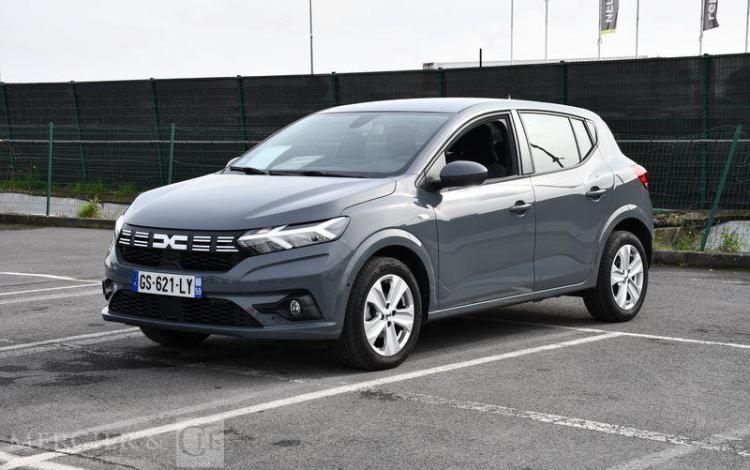 DACIA SANDERO EXPRESSION ECO-G 100 GRIS GS-621-LY