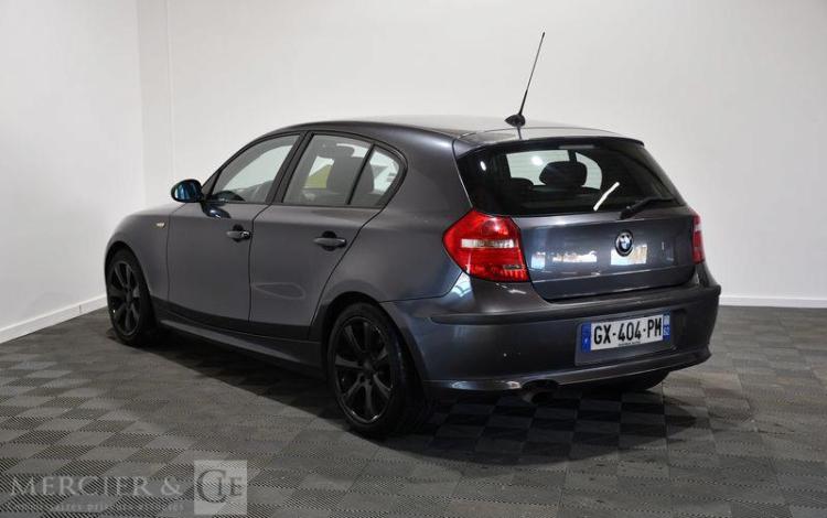 BMW SERIE 1 2,0 118D 135 GRIS GX-404-PM