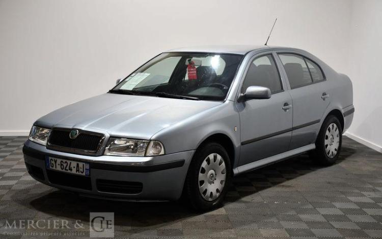 SKODA OCTAVIA  1,9 TDI 105CH BLEU GY-624-AJ