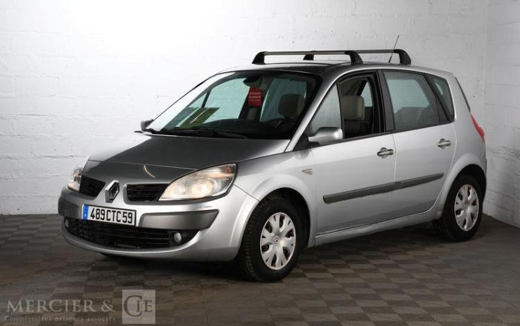 RENAULT SCENIC 1,6 110CH CARMINAT BVA GRIS 489CTC59