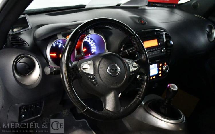 NISSAN JUKE BLANC CF-452-VX