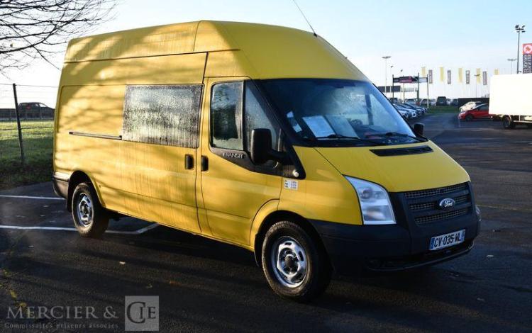 FORD TRANSIT JAUNE CV-035-WL