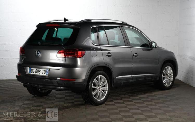 VOLKSWAGEN TIGUAN 2,0 TDI 140CH CARAT BVM6  DD-098-TQ