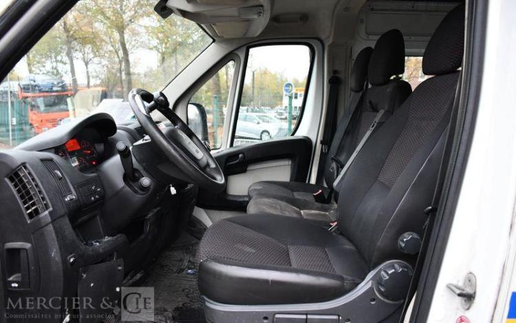 PEUGEOT BOXER DC BLANC DY-832-RR