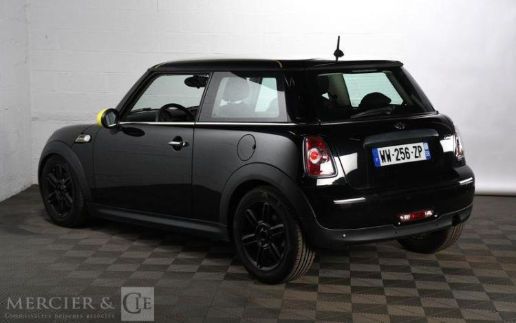 MINI MINI HATCH 75CH ONE NOIR EBEAB630