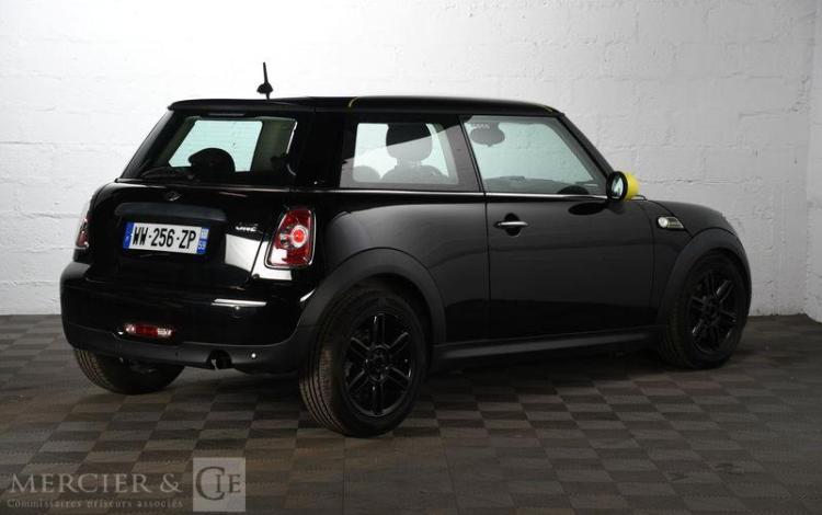 MINI MINI HATCH 75CH ONE NOIR EBEAB630