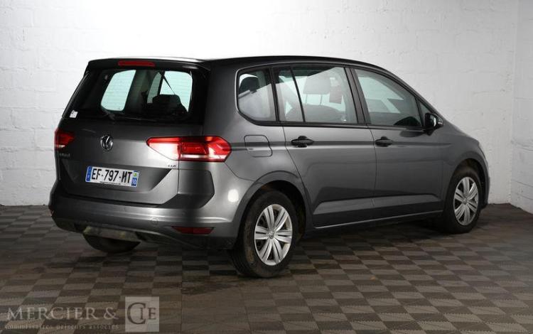 VOLKSWAGEN TOURAN 1,6 TDI 110CH GRIS EF-797-MT