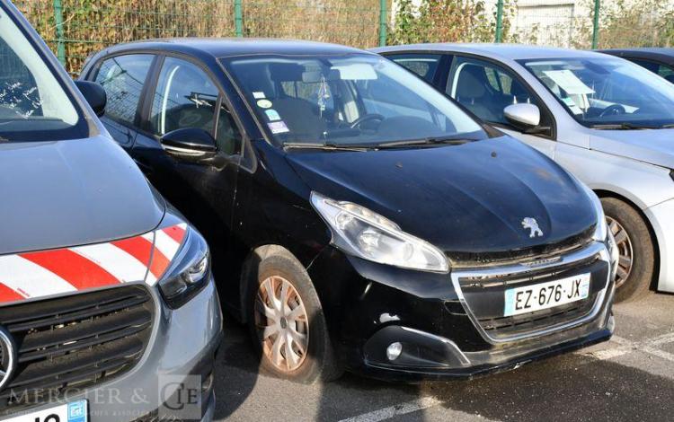 PEUGEOT 208 ACTIVE BUSINESS BLUEHDI75 NOIR EZ-676-JX