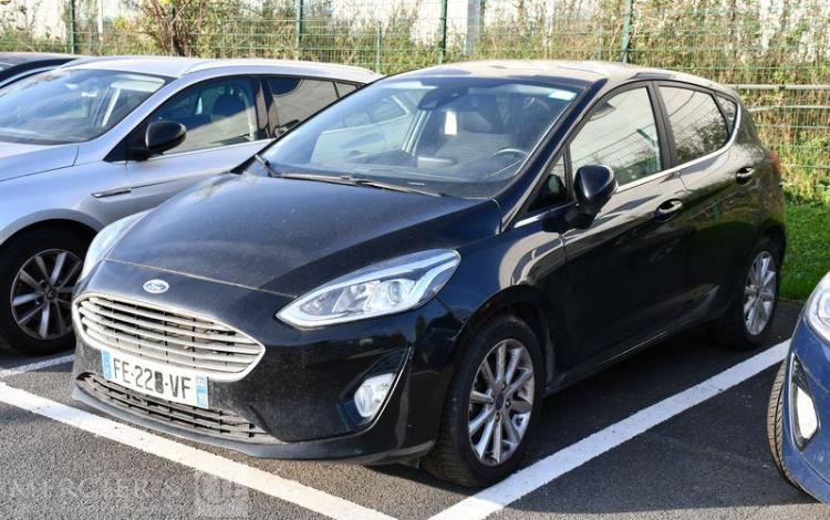 FORD FIESTA 1,0 ECOBLUE 100 TITANIUM NOIR FE-228-VF