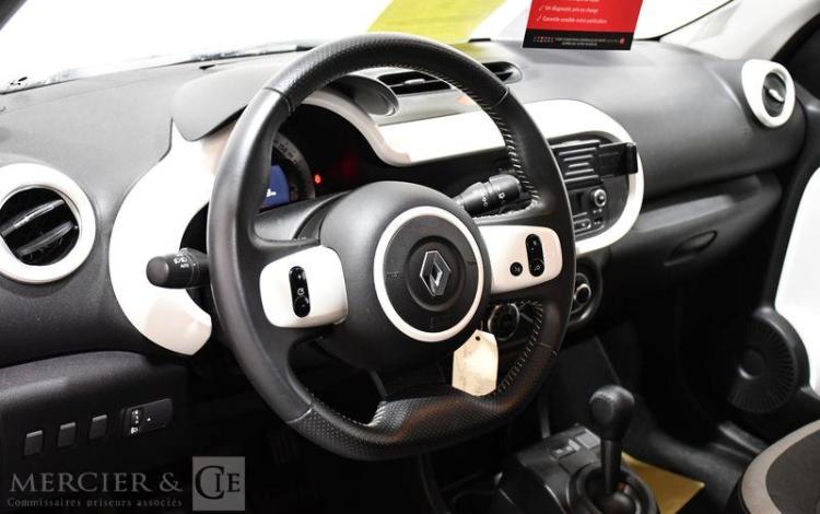 RENAULT TWINGO INTENS SCE 70 EDC NOIR FF-181-AD