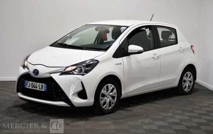 TOYOTA YARIS HYBRID 100H FRANCE 5P BLANC FJ-044-LR