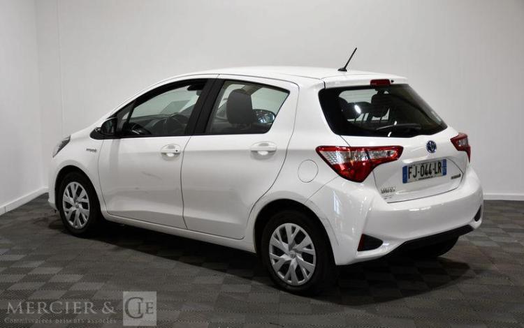 TOYOTA YARIS HYBRID 100H FRANCE 5P BLANC FJ-044-LR