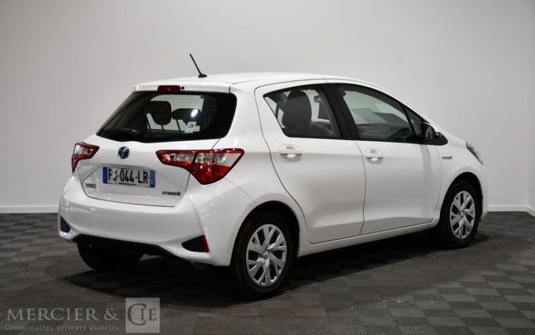 TOYOTA YARIS HYBRID 100H FRANCE 5P BLANC FJ-044-LR